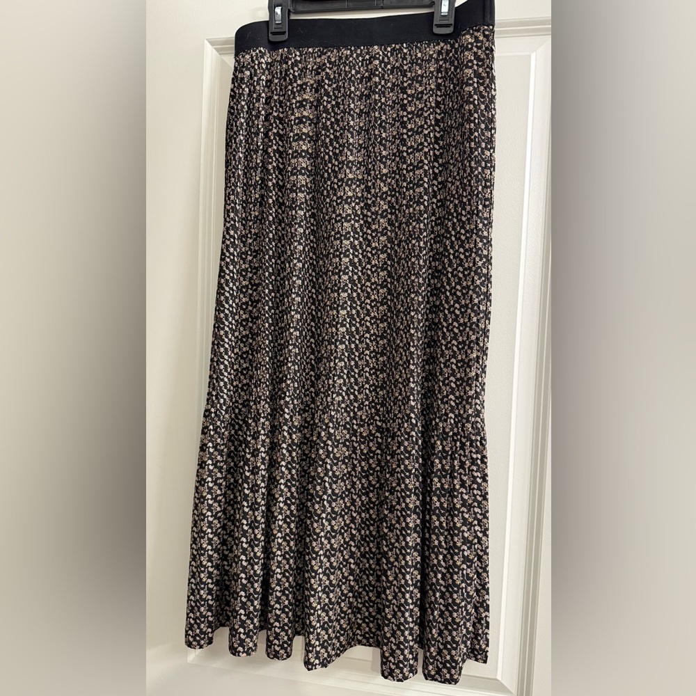Floral Black and White Women's Skirt